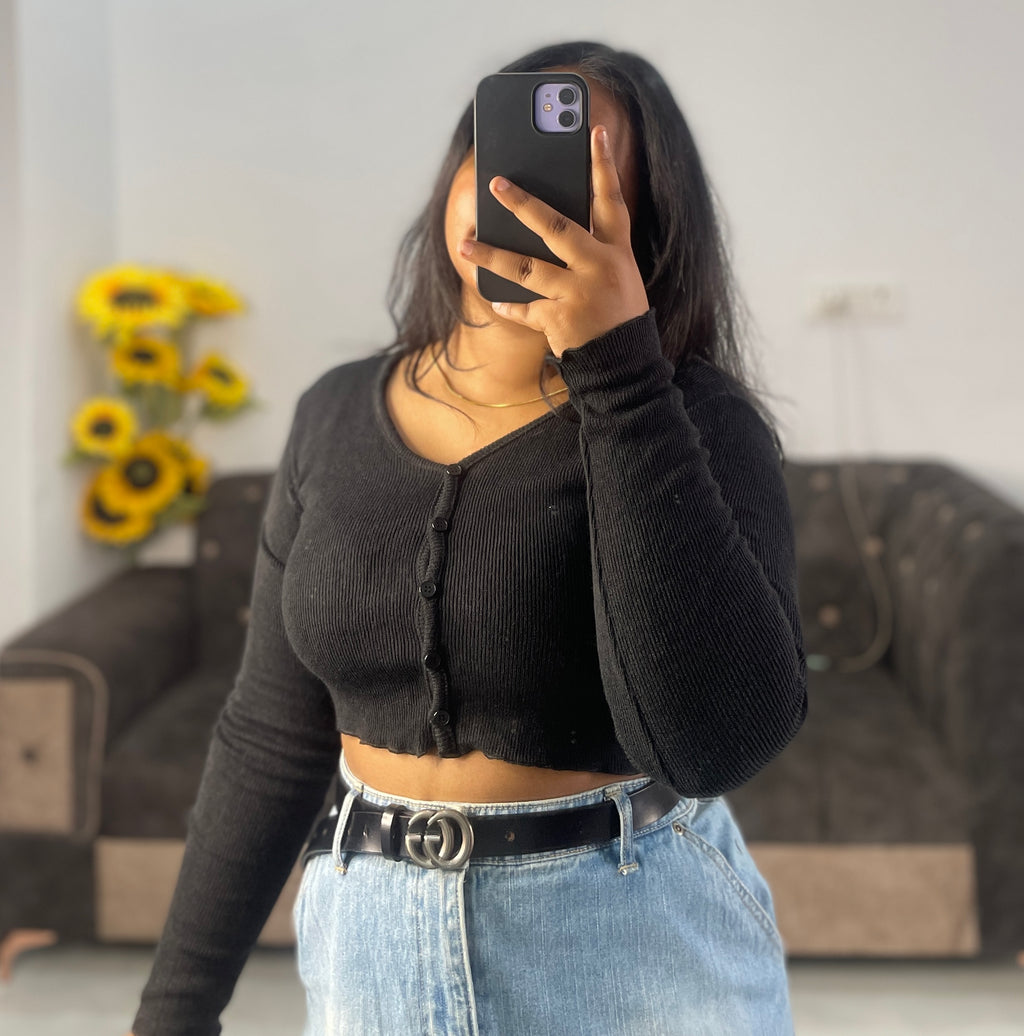 Black knit crop top